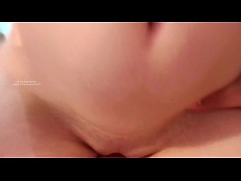 ❤️ 睡在姐姐的房间里，就这样被吵醒了 ❌ 自制毛片❤